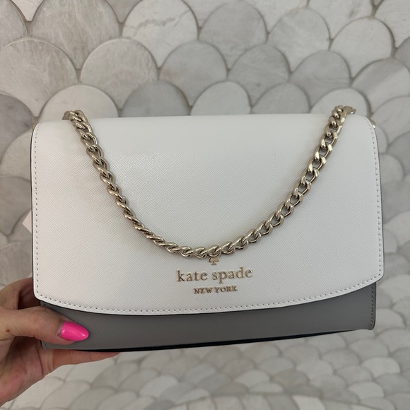 BEAUTIFUL BRAND NEW GREY AND WHITE KATE SPADE CROSS BODY! STRAP INCLUDED! - Picture 4 of 16